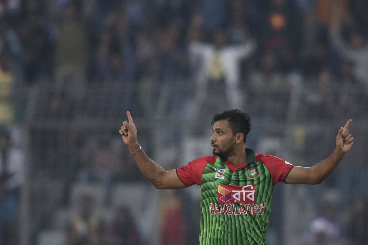 Mashrafe Mortaza celebrates a wicket, Bangladesh v Sri Lanka, Tri-nation series, Dhaka, January 19, 2018