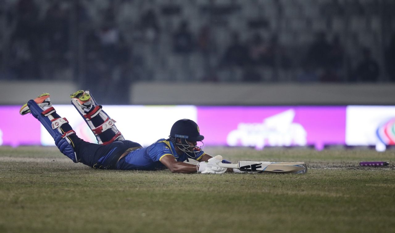 Dinesh Chandimal was run out for 28, Bangladesh v Sri Lanka, Tri-nation series, Dhaka, January 19, 2018