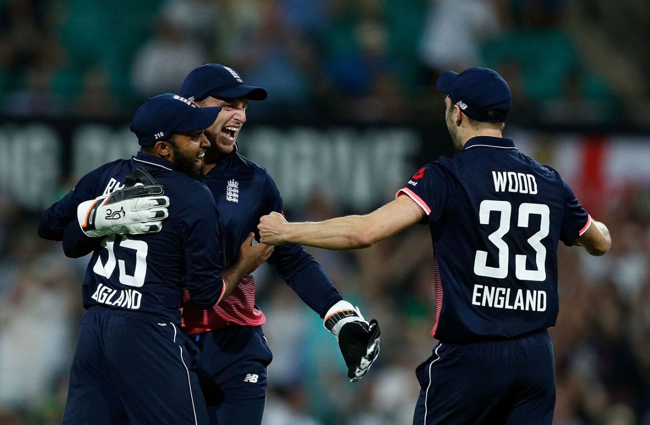 Jos Buttler, Adil Rashid and Mark Wood celebrate victory, Australia v England, 3rd ODI, Sydney, January 21, 2018