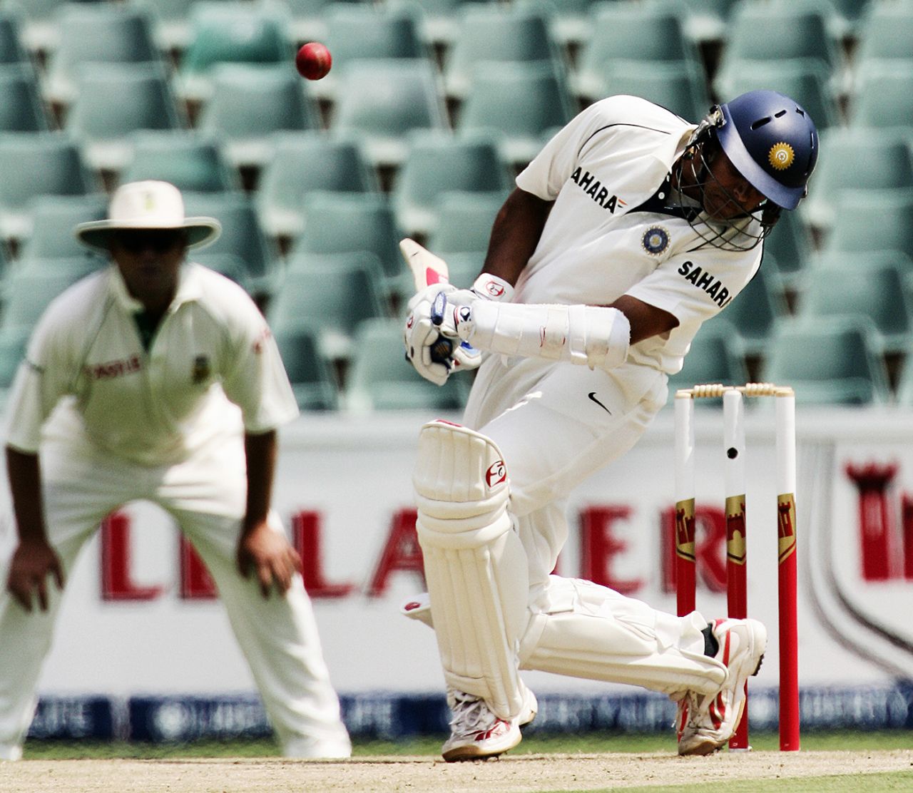 Rahul Dravid avoids a short ball, South Africa v India, 1st Test, Johannesburg, 1st day, December 15, 2006