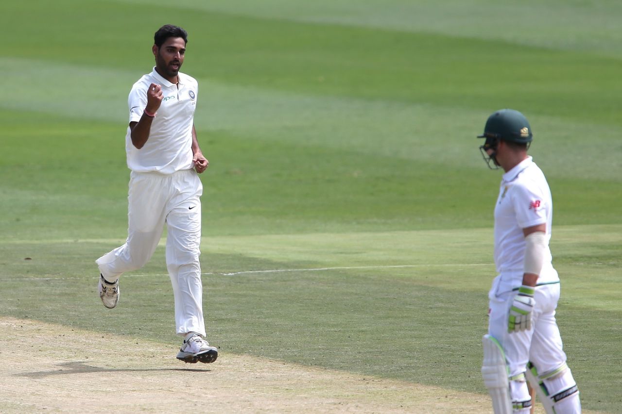 Bhuvneshwar Kumar removed Dean Elgar early on the second day, South Africa v India, 3rd Test, Johannesburg, 2nd day, January 25, 2018