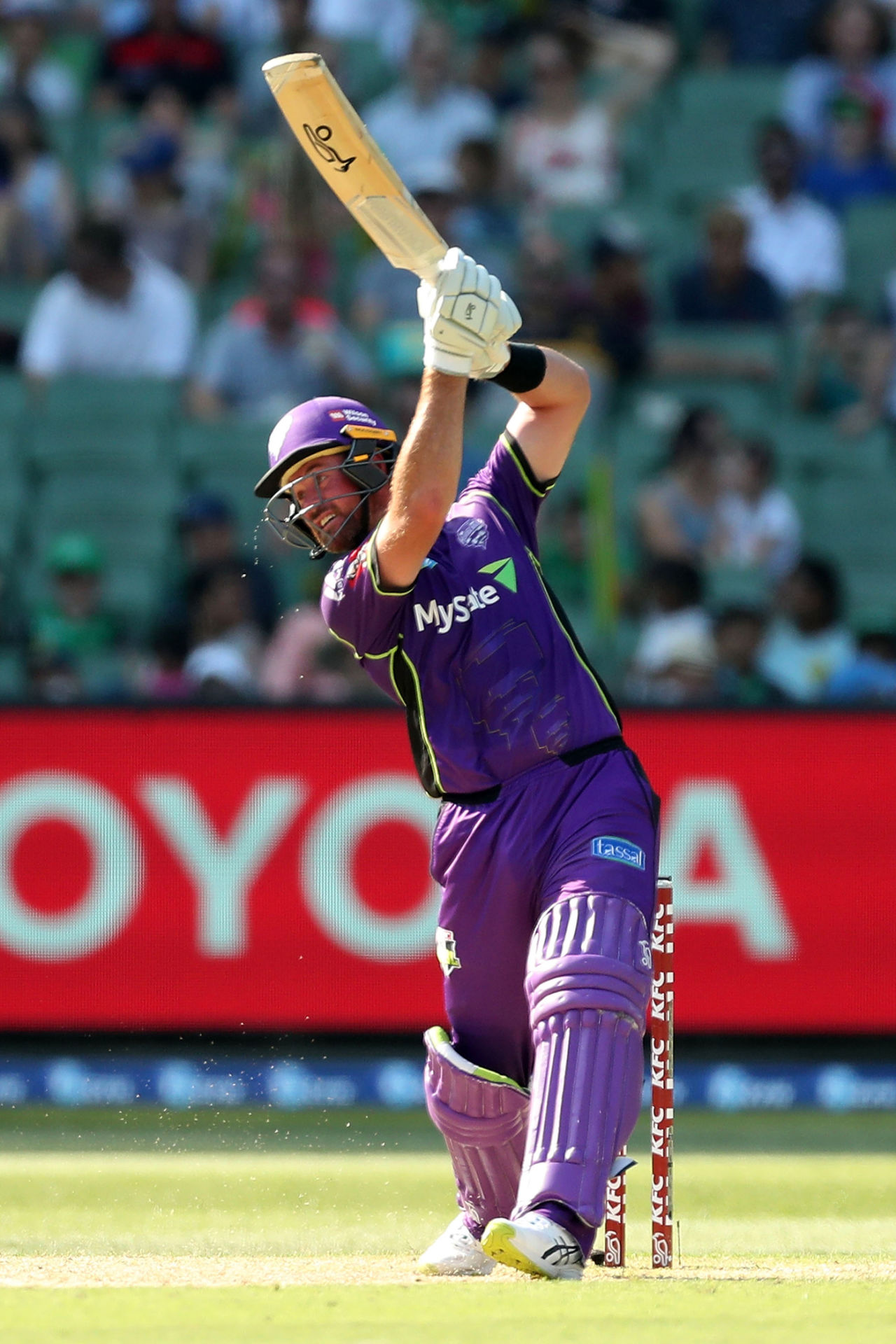 Daniel Christian launches one over the covers, Stars v Hurricanes, Big Bash League, Melbourne, January 27, 2018