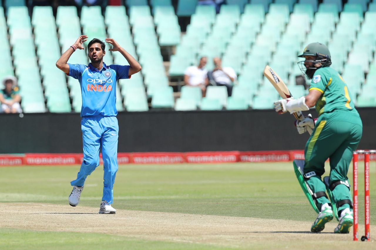 Bhuvneshwar Kumar bowled excellent lines with the new ball, South Africa v India, 1st ODI, Durban, February 1, 2018