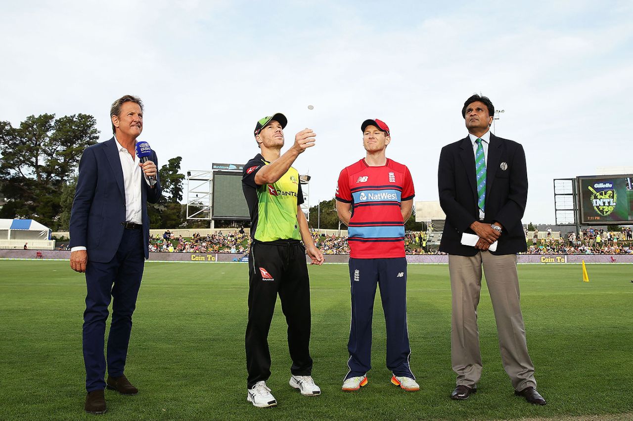David Warner won the toss and chose to bowl first, Australia v England, 2nd match, T20 Tri-Series, Hobart, February 7, 2018