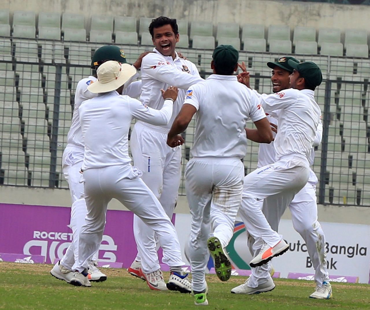 Abdur Razzak tied up Sri Lanka's batsmen in his first Test in four years, Bangladesh v Sri Lanka, 2nd Test, Mirpur, 1st day, February 8, 2018