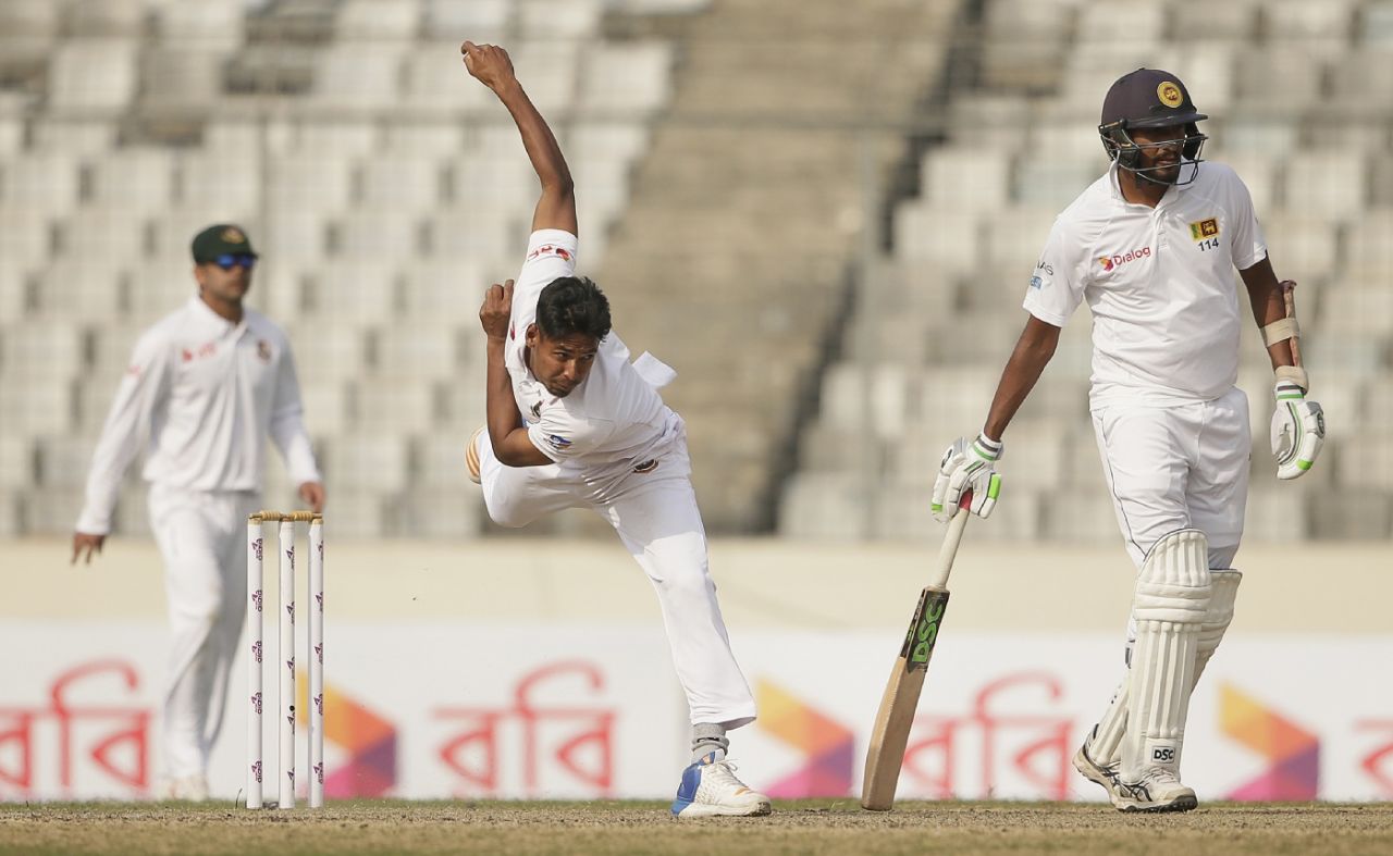 Mustafizur Rahman powers through his bowling action, Bangladesh v Sri Lanka, 2nd Test, Mirpur, 1st day, February 8, 2018