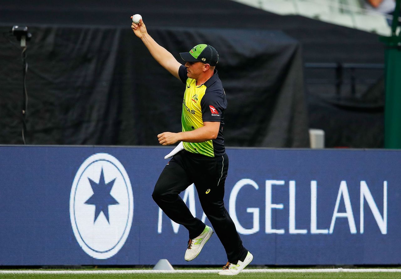 Aaron Finch took a superb catch to remove Alex Hales, Australia v England, Trans-Tasman T20 tri-series, Melbourne, February 10, 2018