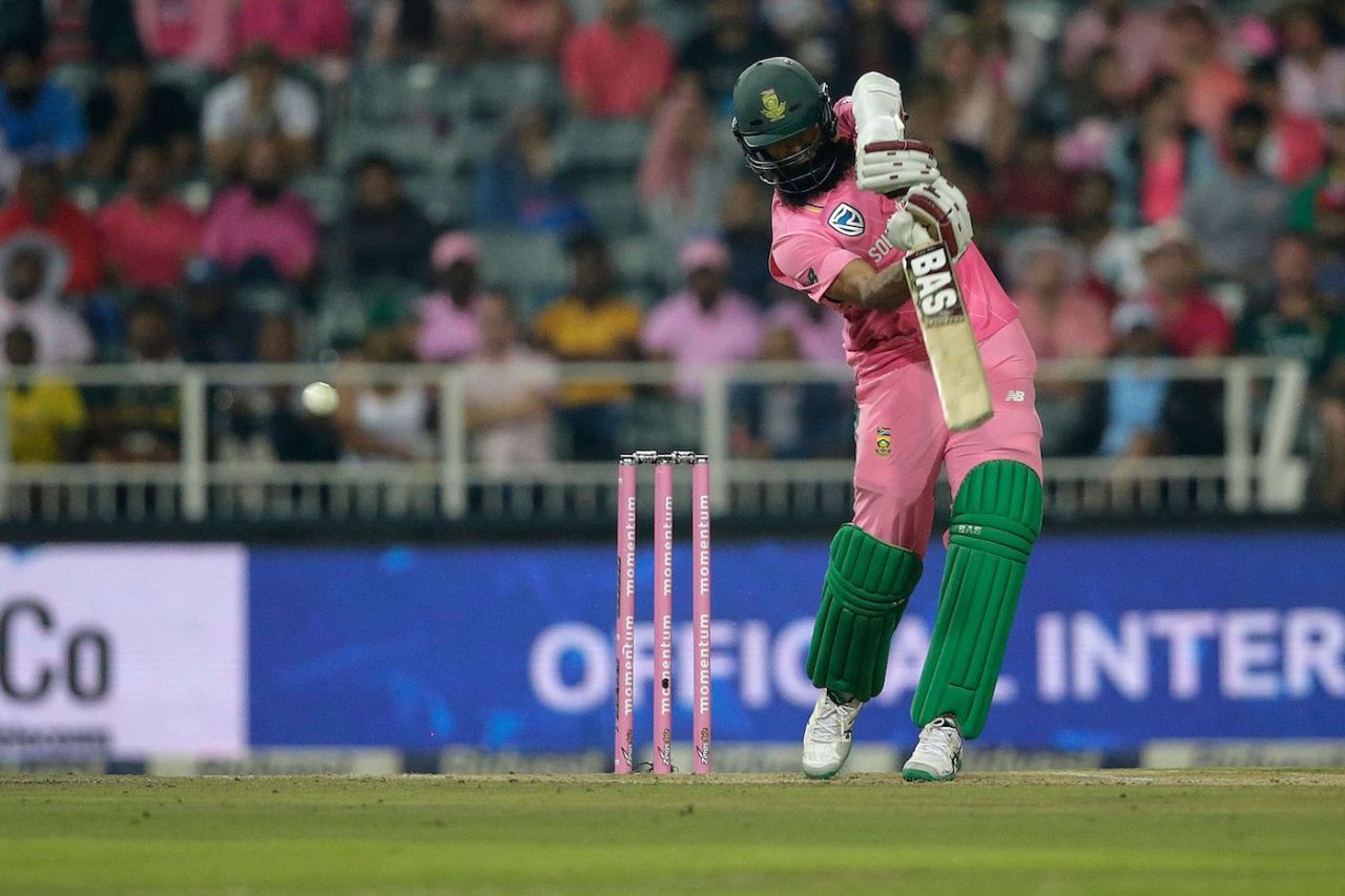 Hashim Amla uses the straight bat for a drive, South Africa v India, 4th ODI, Johannesburg, February 10, 2018