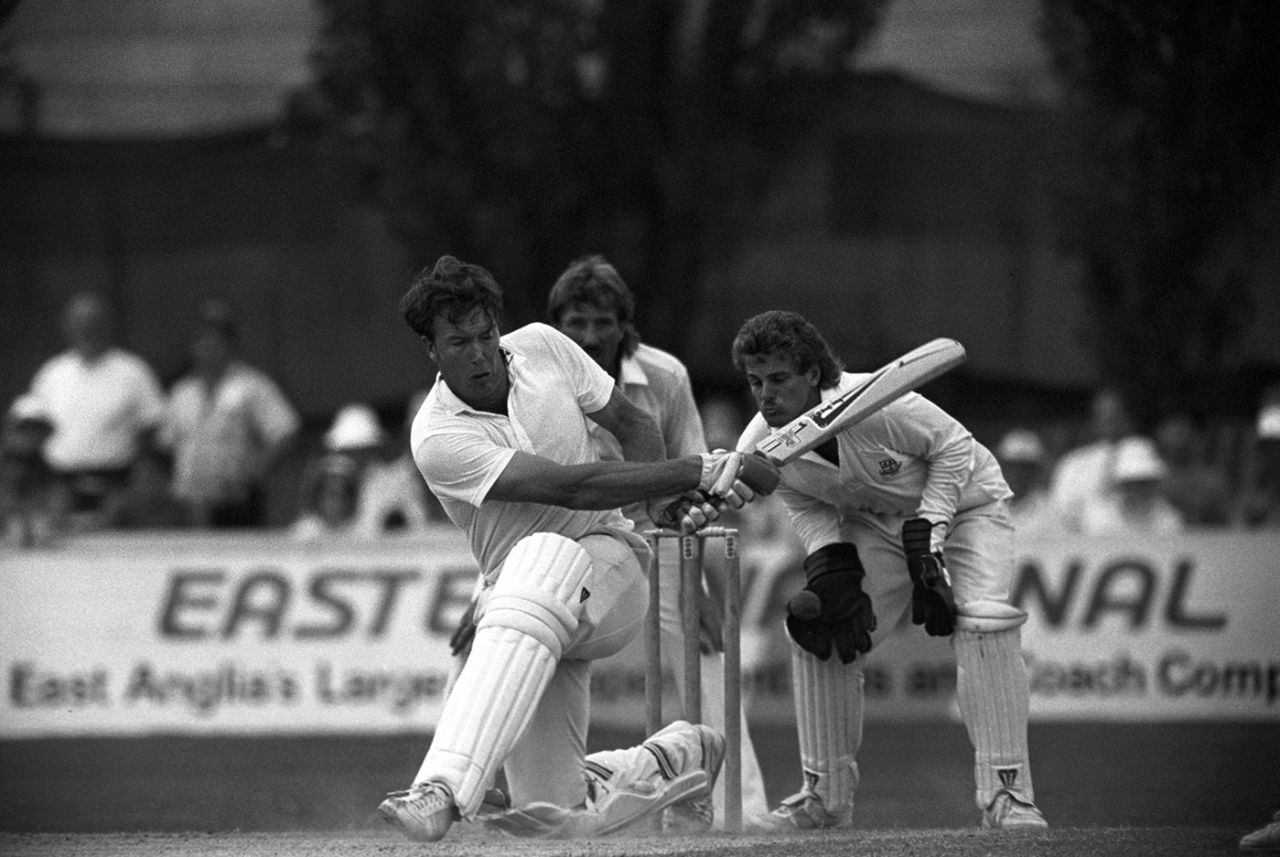 Derek Pringle sweeps, Essex v Worcestershire, third day, County Championship, August 8, 1989