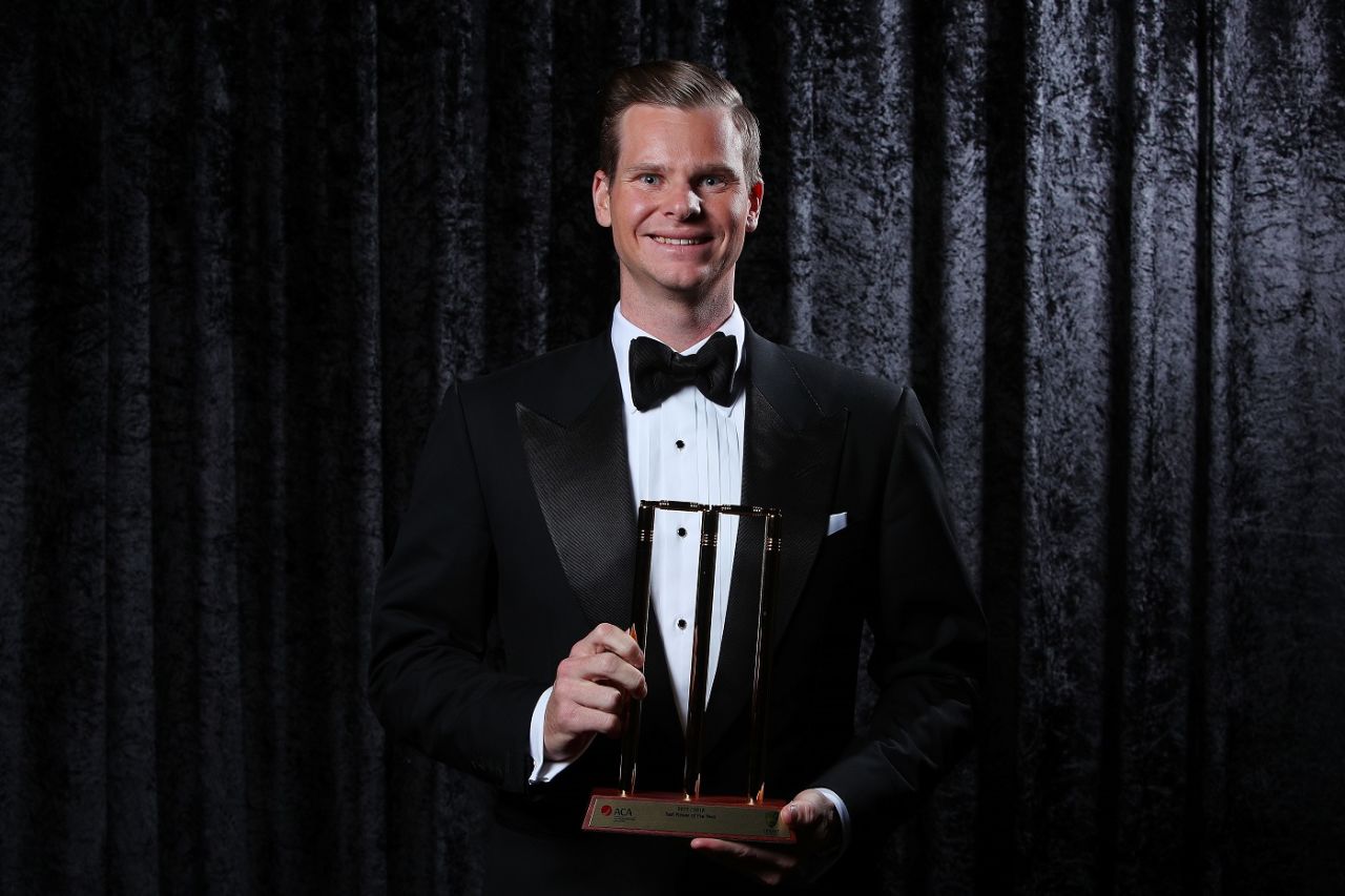 Steven Smith poses with the Test Player of the Year award at the Allan Border Medal ceremony, Melbourne, February 12, 2018