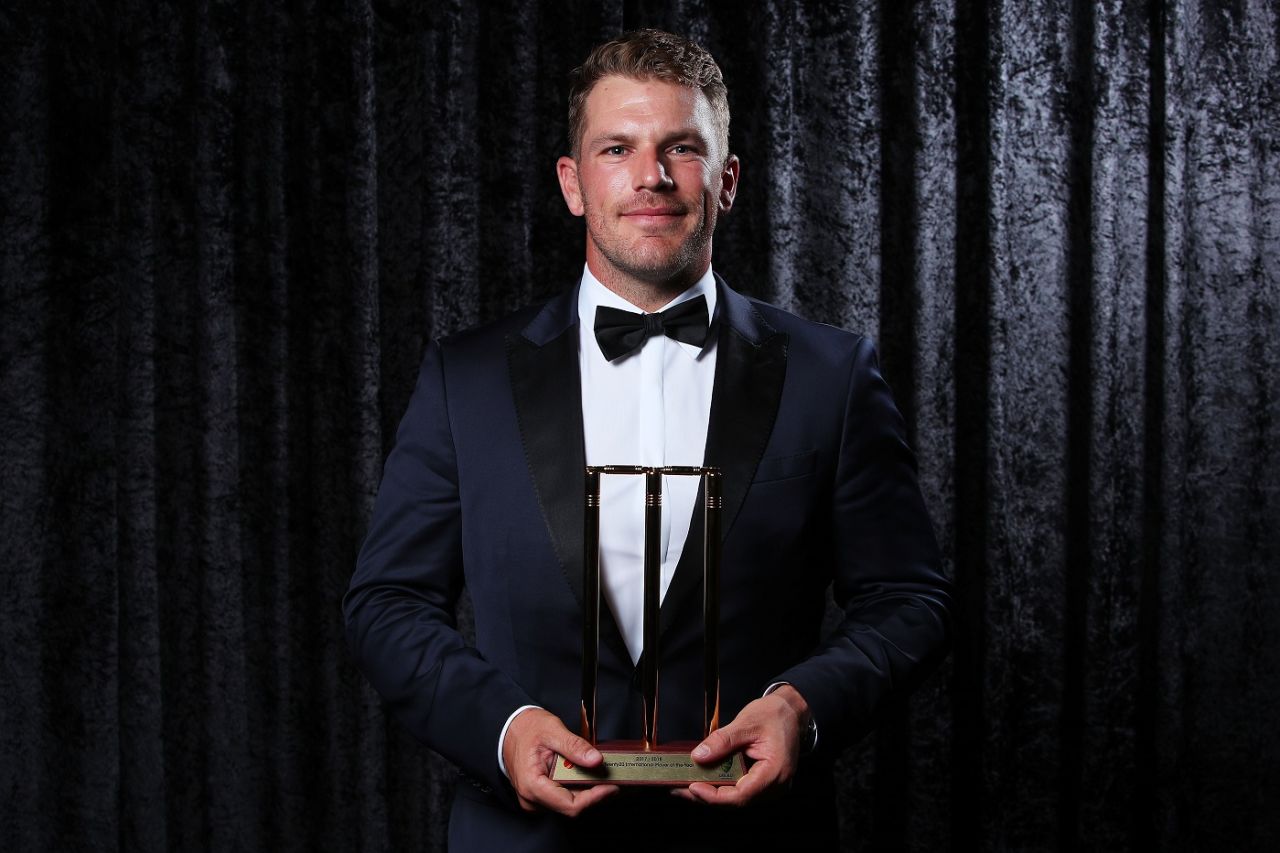 Aaron Finch poses with the T20 Player of the Year award, Melbourne, February 12, 2018