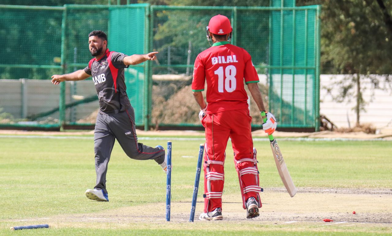 Mohammad Naveed seals a tense win by bowling Bilal Khan with a yorker for his third wicket, Oman v UAE, ICC World Cricket League Division Two, Windhoek, February 12, 2018