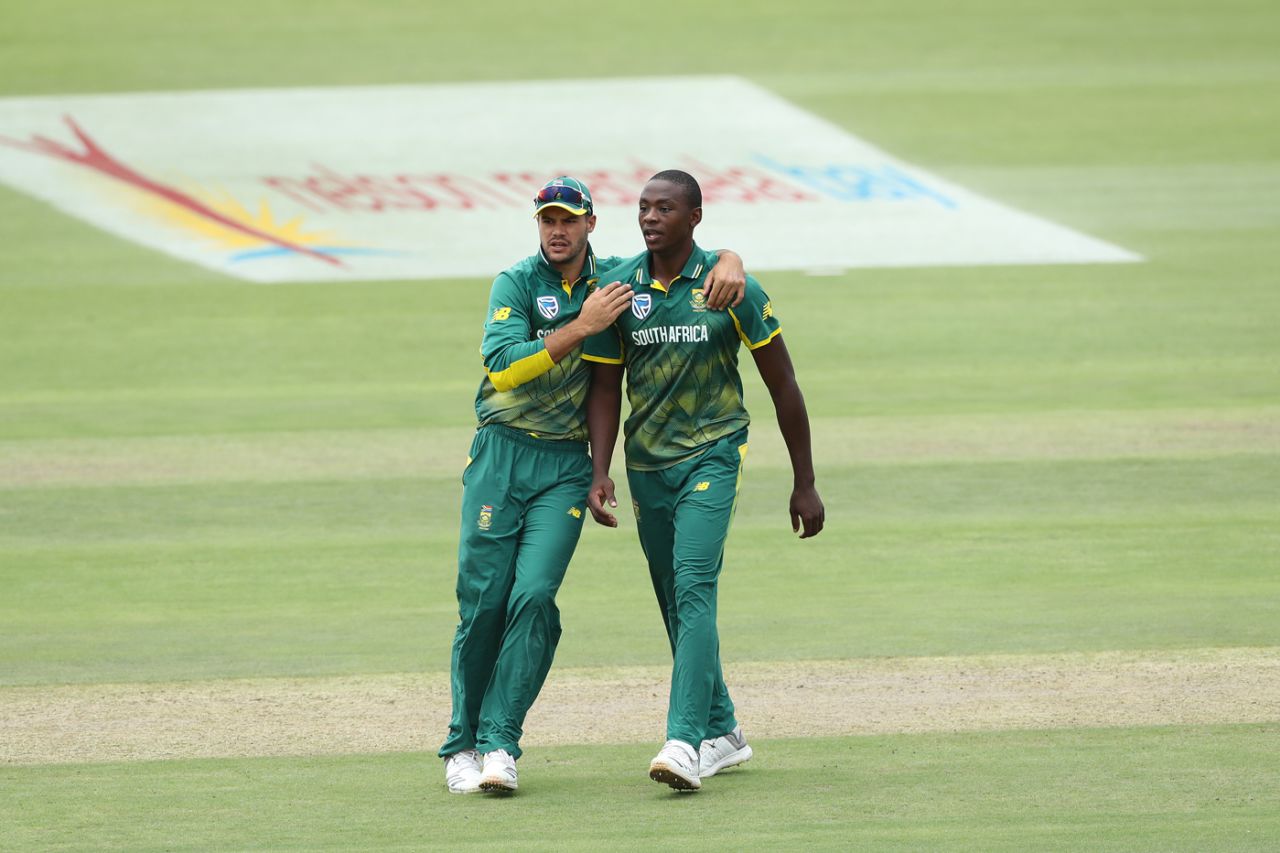 Aiden Markram and Kagiso Rabada celebrate the dismissal of Shikhar Dhawan, South Africa v India, 5th ODI, Port Elizabeth, February 13, 2018