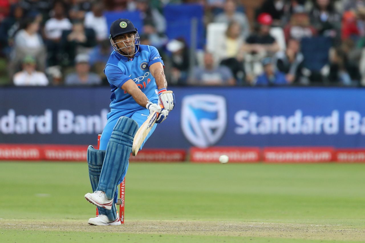 MS Dhoni tries to keep one down, South Africa v India, 5th ODI, Port Elizabeth, February 13, 2018