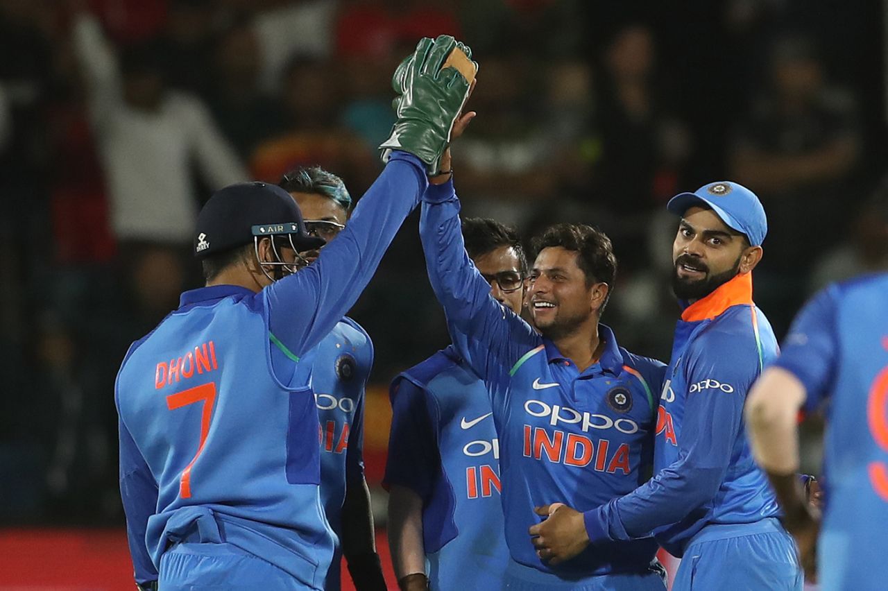 Kuldeep Yadav earned high-fives upon bagging a four-for, South Africa v India, 5th ODI, Port Elizabeth, February 13, 2018