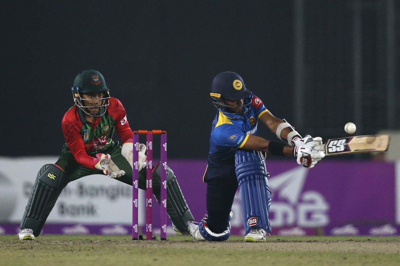 Dasun Shanaka sweeps towards the leg side, Bangladesh v Sri Lanka, 1st T20I, Mirpur, February 15, 2018