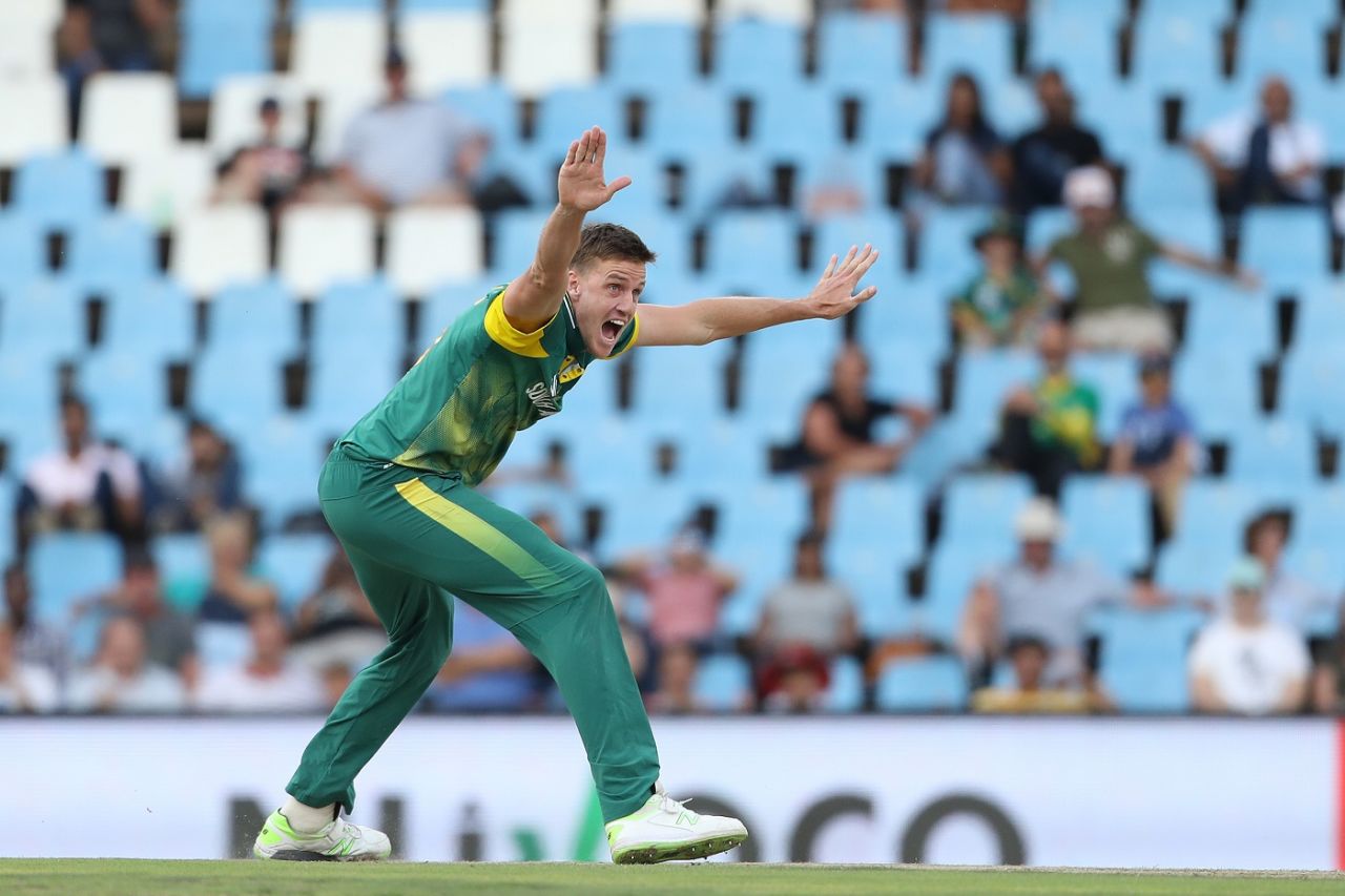 Morne Morkel appeals for an lbw decision, South Africa v India, 6th ODI, Centurion, February 16, 2018