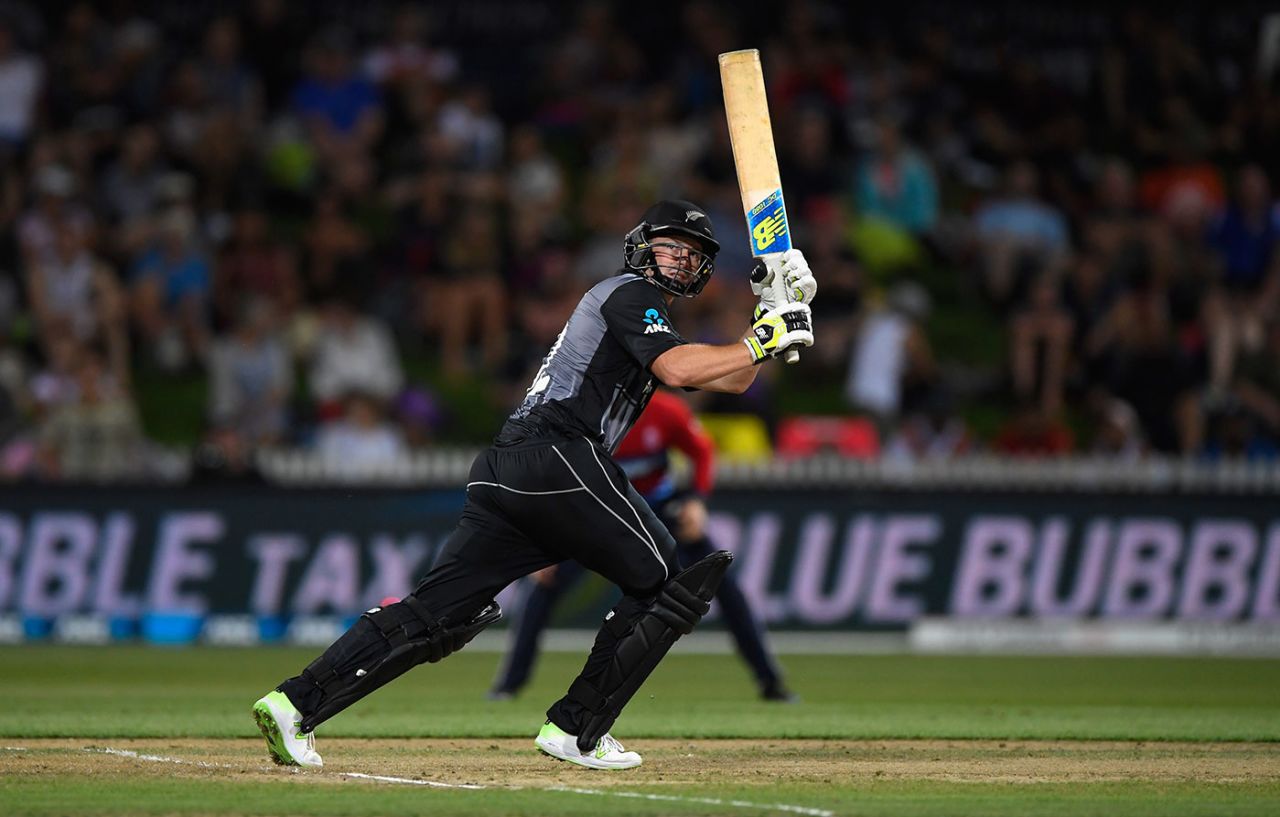 Colin Munro was given play to feed off on his pads, New Zealand v England, Trans-Tasman T20 tri-series, Hamilton, February 18, 2018