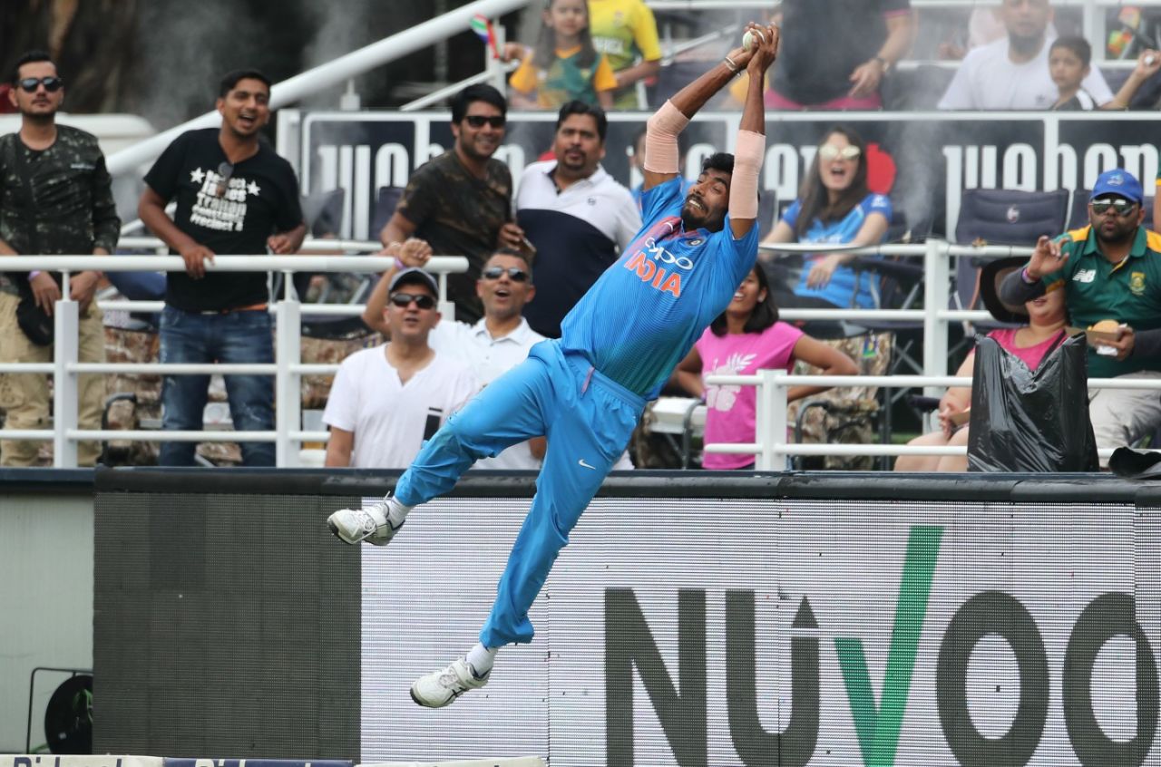 Jasprit Bumrah's attempt to stop a six, South Africa v India, 1st T20I, Johannesburg, February 18, 2018