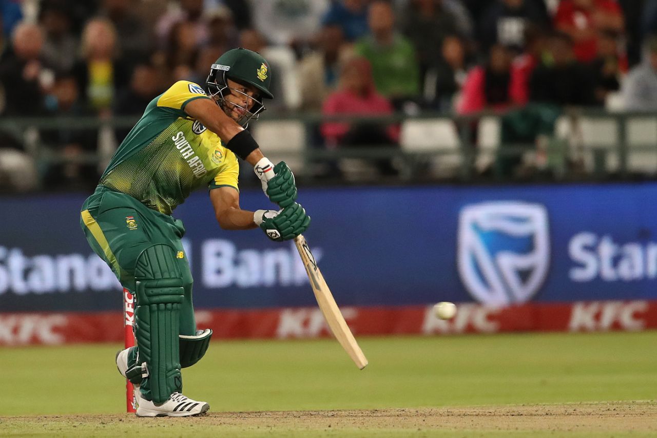 JP Duminy bunts one away en route to his half-century, South Africa v India, 3rd T20I, Cape Town, February 24, 2018