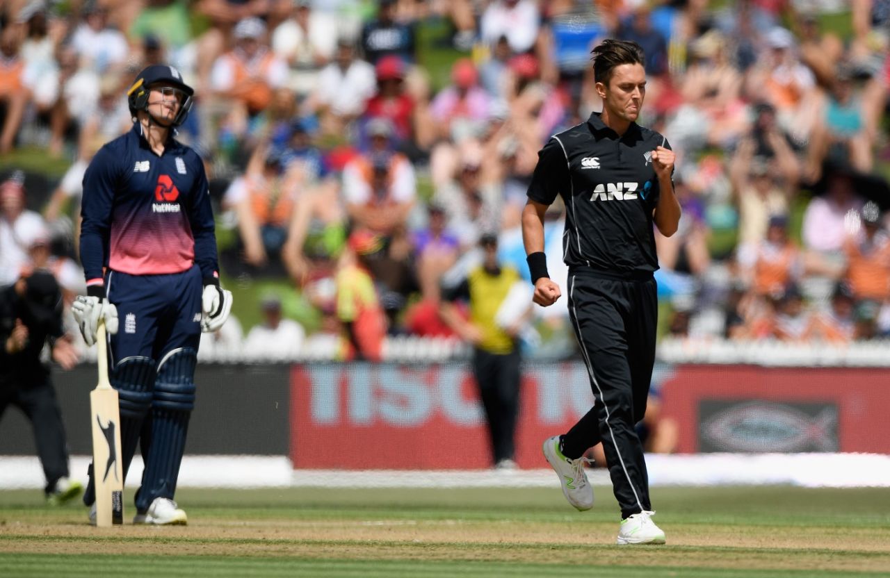 Trent Boult struck early, New Zealand v England, 1st ODI, Hamilton, 25 February, 2018