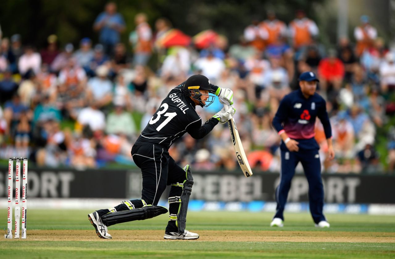 Martin Guptill leans into a drive , New Zealand v England, 2nd ODI, Mount Maunganui, February 28, 2018