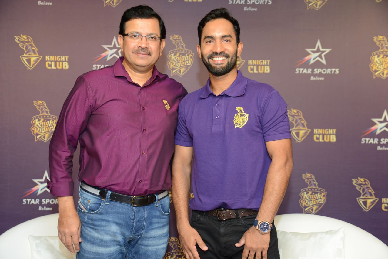 Kolkata Knight Riders CEO Venky Mysore shares the stage with the side's newly appointed captain Dinesh Karthik, Mumbai, March 4, 2018