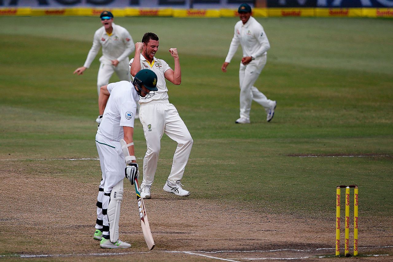 Josh Hazlewood claimed Quinton de Kock's wicket to wrap up the first Test, South Africa v Australia, 1st Test, Durban, 5th day, March 5, 2018