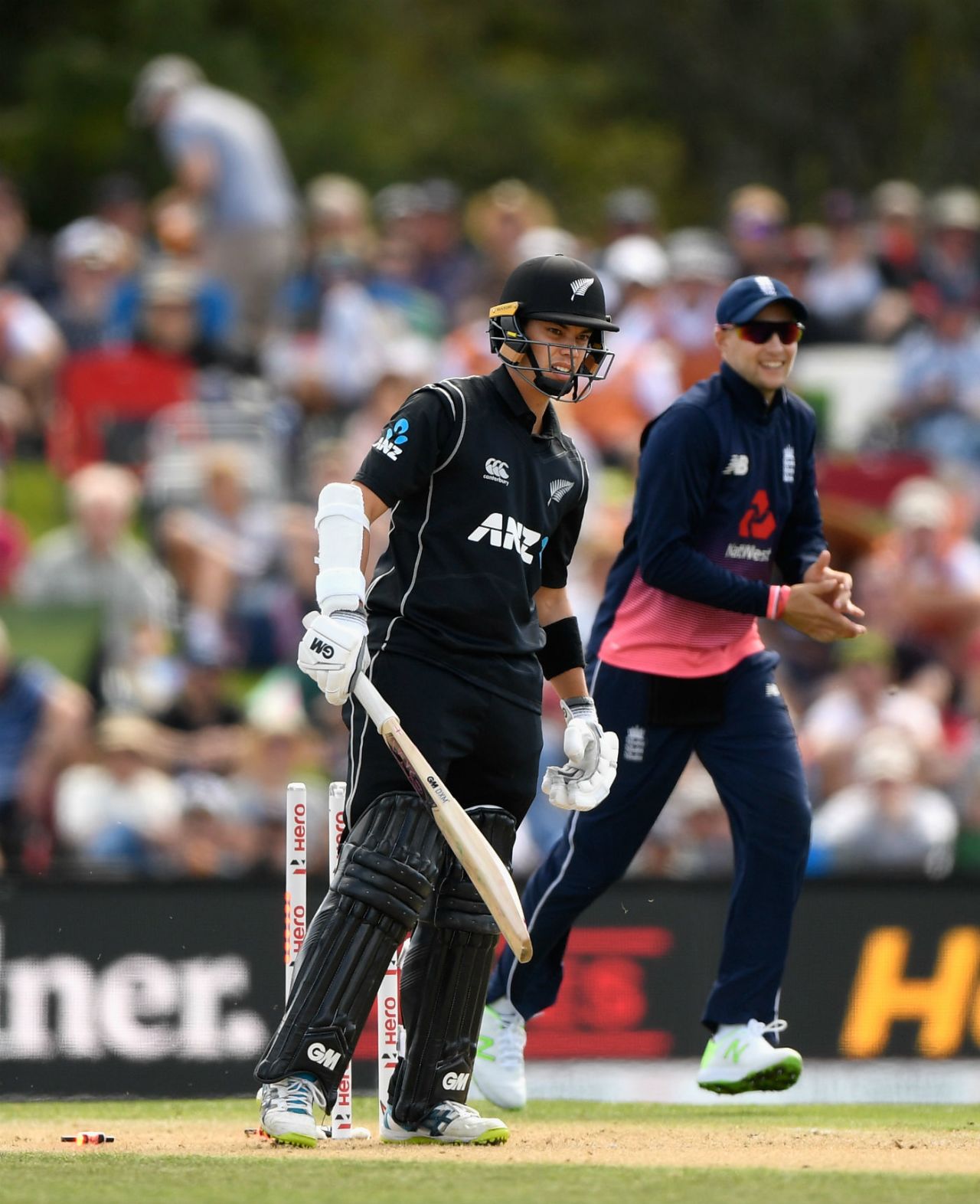 Mark Chapman was bowled for a duck by Moeen Ali, New Zealand v England, 5th ODI, Christchurch, March 10, 2018