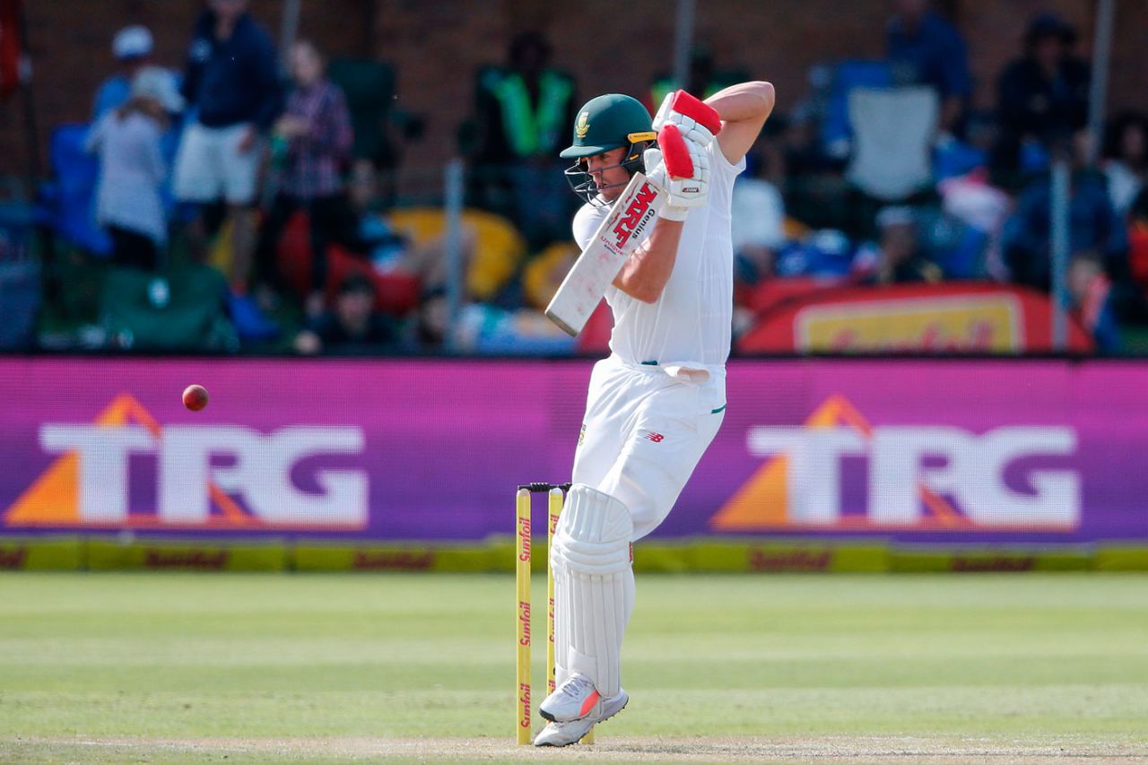 AB de Villiers rides the bounce and executes a perfect punch, South Africa v Australia, 2nd Test, 2nd day, Port Elizabeth, March 10, 2018