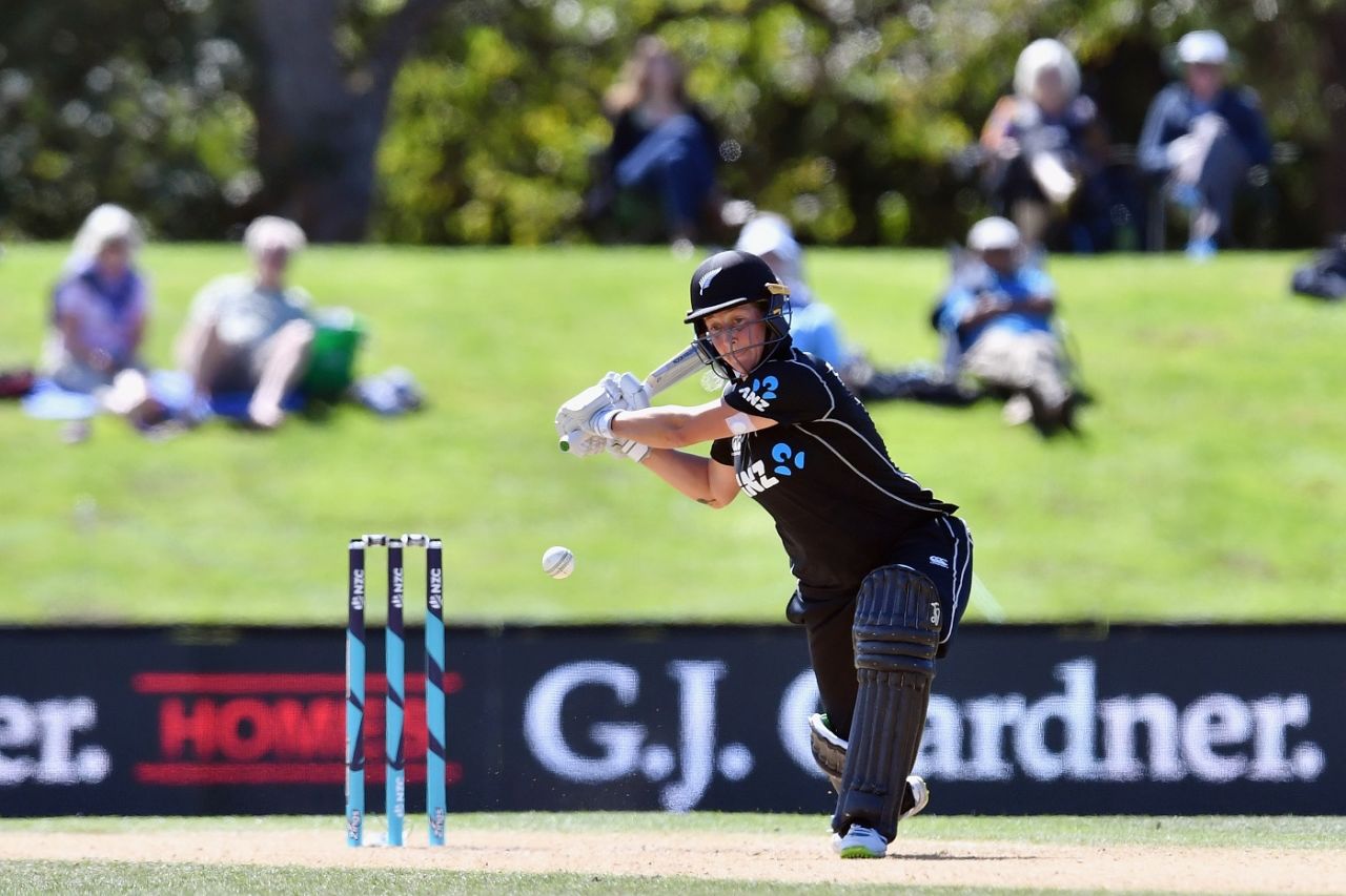 Sophie Devine makes room to slap one away, New Zealand v West Indies, 3rd ODI, Christchurch, March 11, 2018