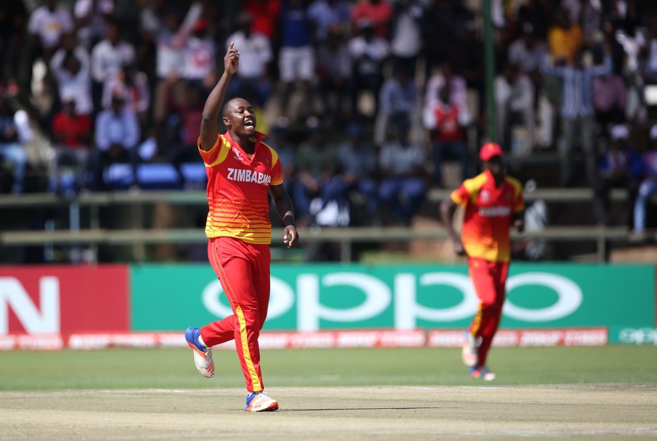 Tendai Chatara celebrates a wicket, Zimbabwe v UAE, World Cup qualifier, Super Sixes, Harare, March 22, 2018