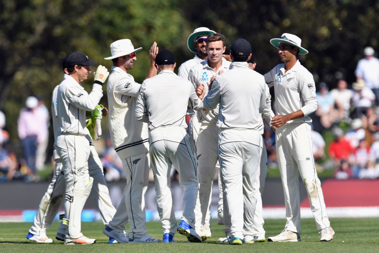 Tim Southee claimed wickets in consecutive overs, New Zealand v England, 2nd Test, Christchurch, 1st day, March 30, 2018