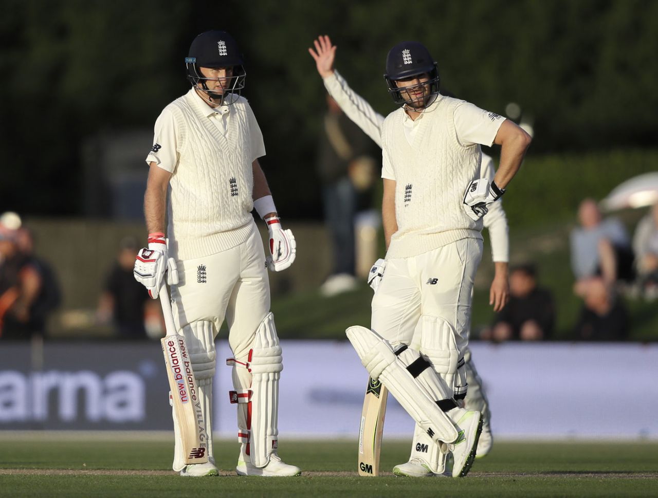 Joe Root and Dawid Malan kept each other company until the close, New Zealand v England, 2nd Test, Christchurch, 3rd day, April 1, 2018