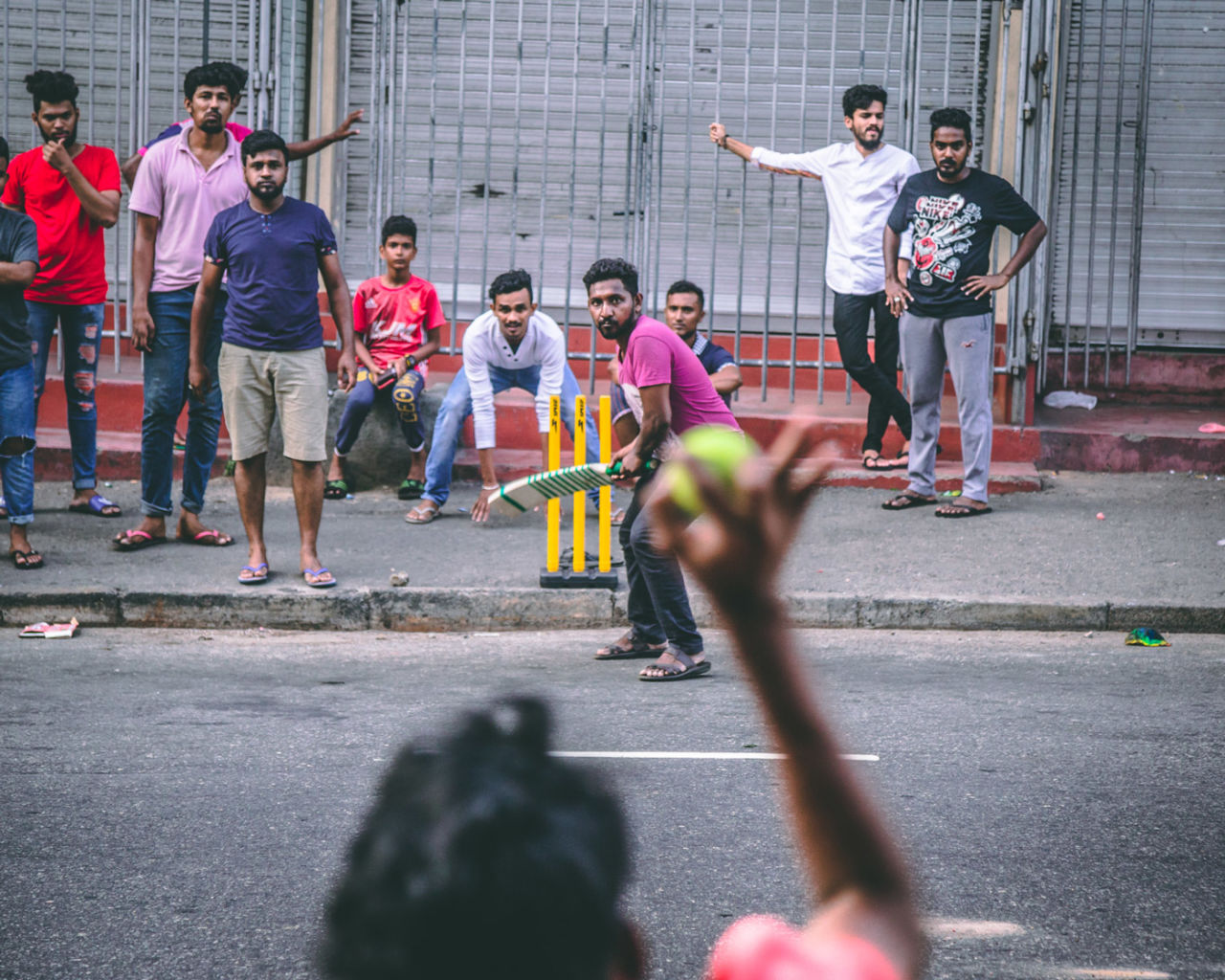 <b>Nazly Ahmed</b>: What intensity in this contest on the streets of Colombo