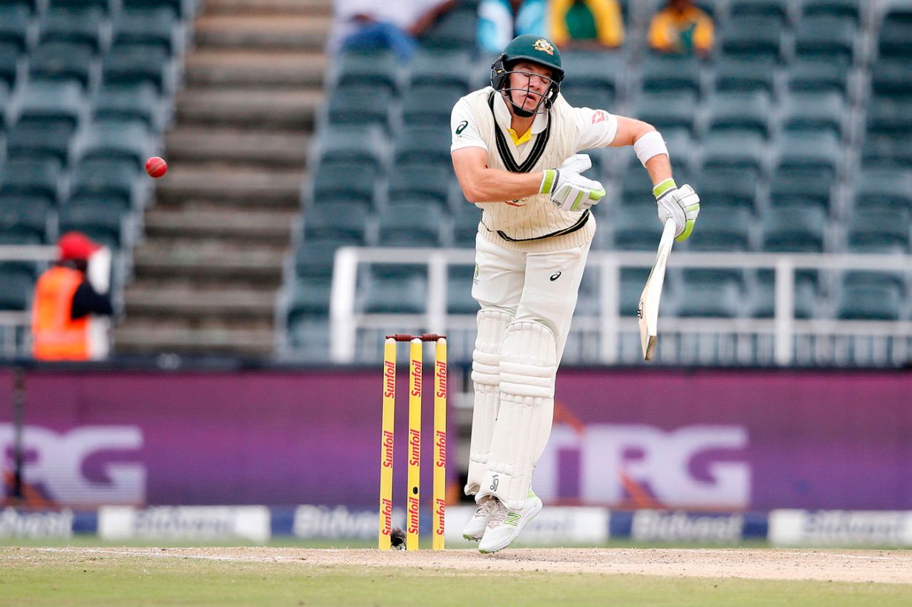 Tim Paine cops one in the mid-riff, South Africa v Australia, 4th Test, 3rd day, Johannesburg, April 1, 2018