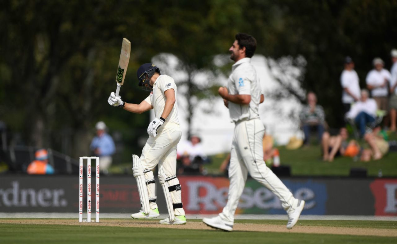 Dawid Malan fell to Colin de Grandhomme for 53, New Zealand v England, 2nd Test, Christchurch, 4th day, April 2, 2018