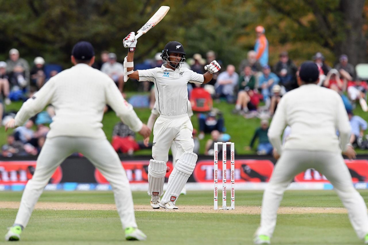 Jeet Raval was struck a painful blow in the ribs, New Zealand v England, 2nd Test, Christchurch, 4th day, April 2, 2018