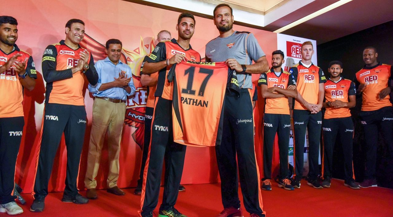 Yusuf Pathan has his Sunrisers jersey unveiled at an event, Hyderabad, April 5, 2018