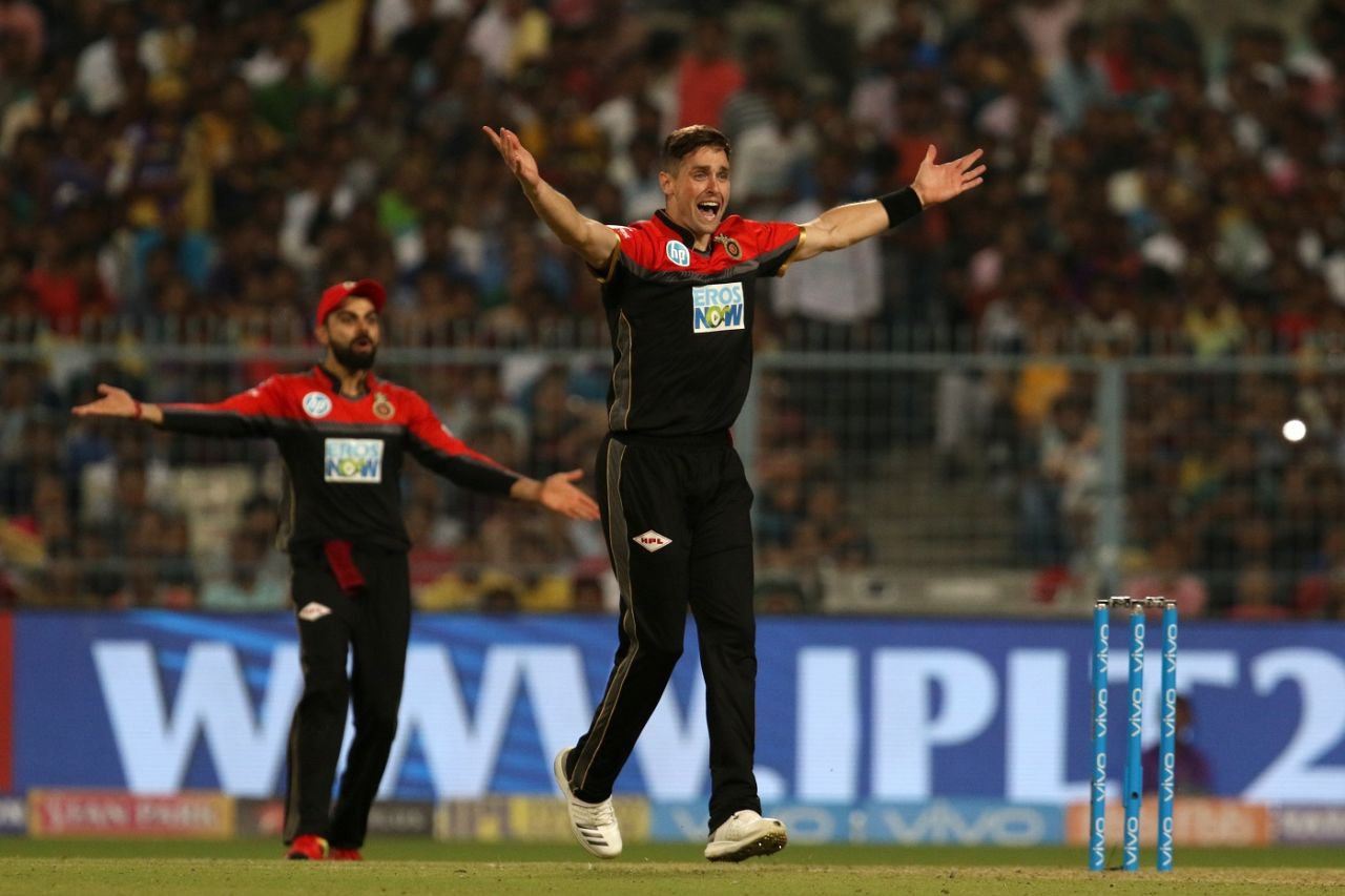 Chris Woakes belts out an appeal, Kolkata Knight Riders v Royal Challengers Bangalore, IPL 2018, Eden Gardens, April 8, 2018
