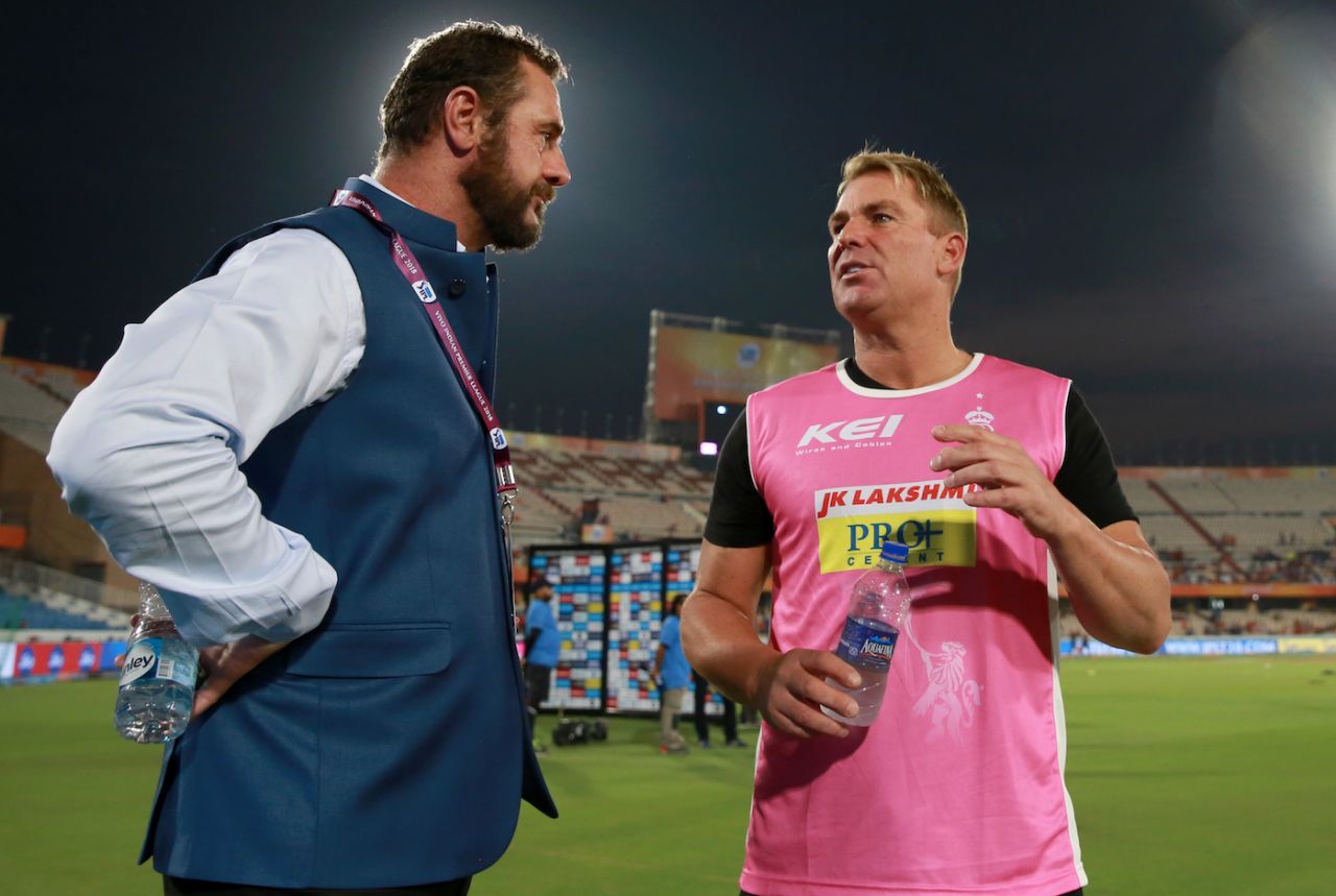 Shane Warne, the Rajasthan Royals mentor, talks to commentator Simon Doull, Sunrisers Hyderabad v Rajasthan Royals, IPL 2018, Hyderabad, April 9, 2018