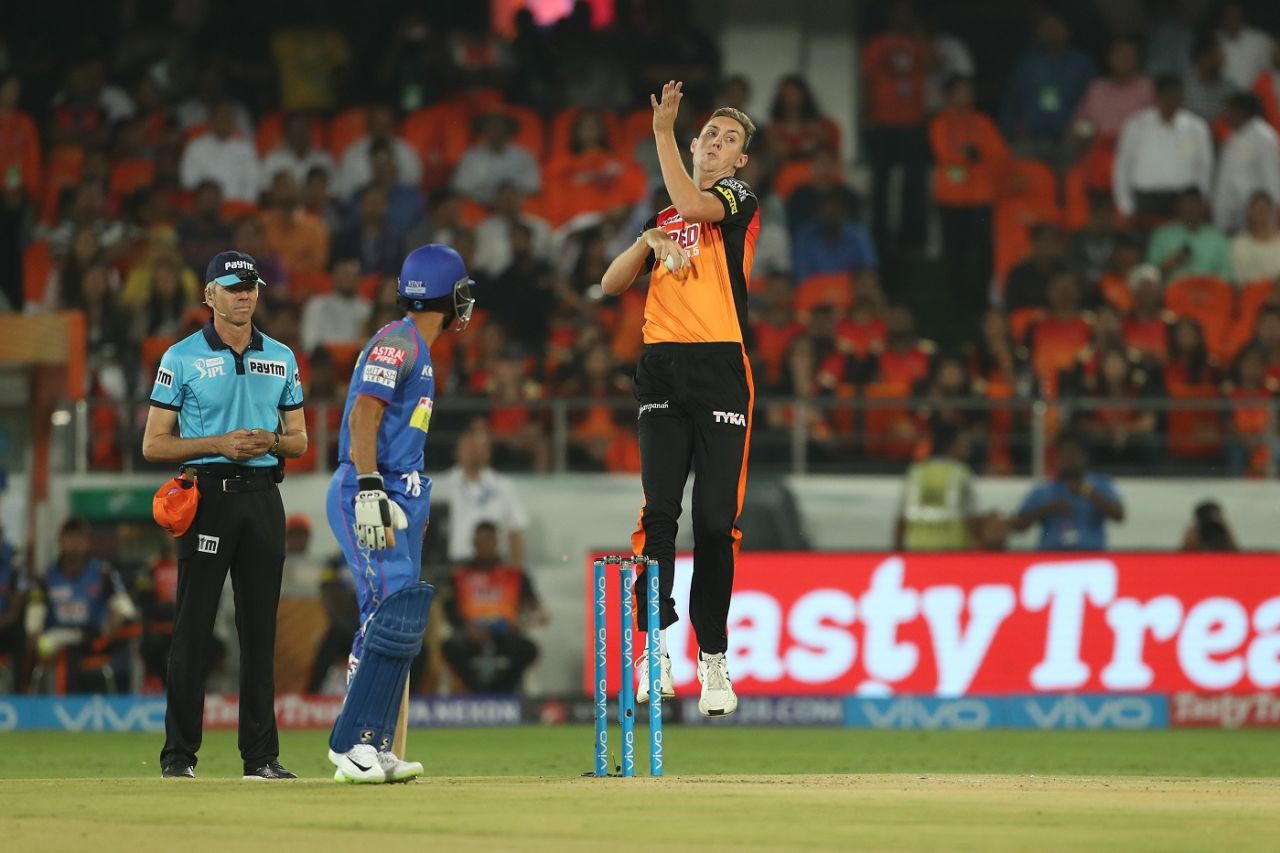 Billy Stanlake towers over the rest as he jumps during his delivery stride, Sunrisers Hyderabad v Rajasthan Royals, IPL 2018, Hyderabad, April 9, 2018