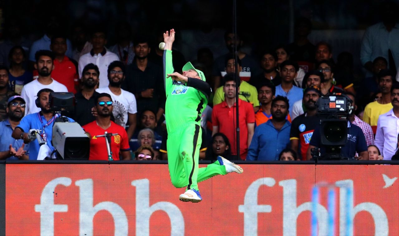 A catch just evades Brendon McCullum, Royal Challengers Bangalore v Rajasthan Royals, IPL 2018, Bengaluru, April 15, 2018 