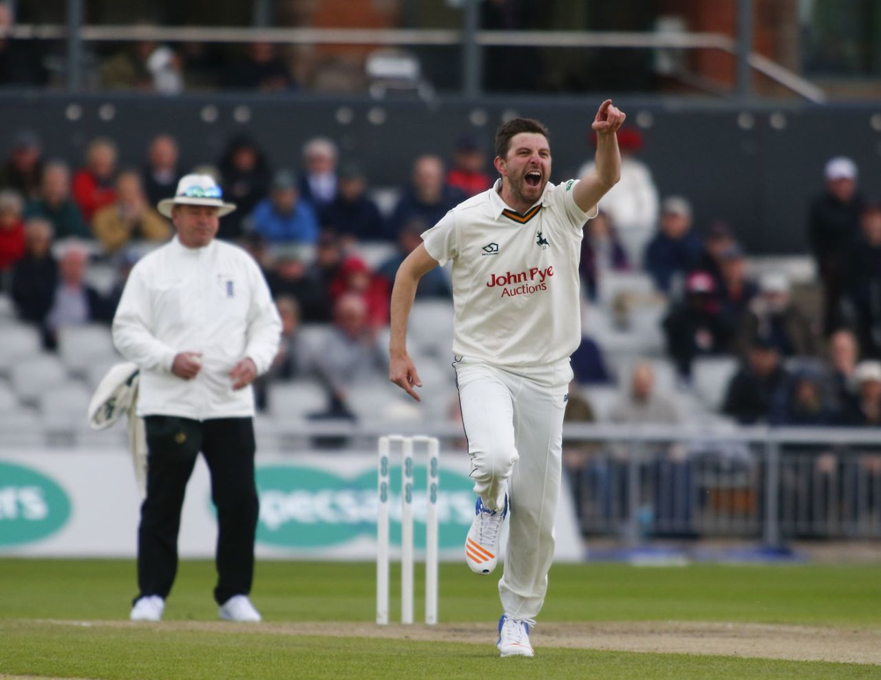 Harry Gurney ripped through the batting to finish with six-for, County Championship, Division One, Old Trafford, 4th day, April 16, 2018