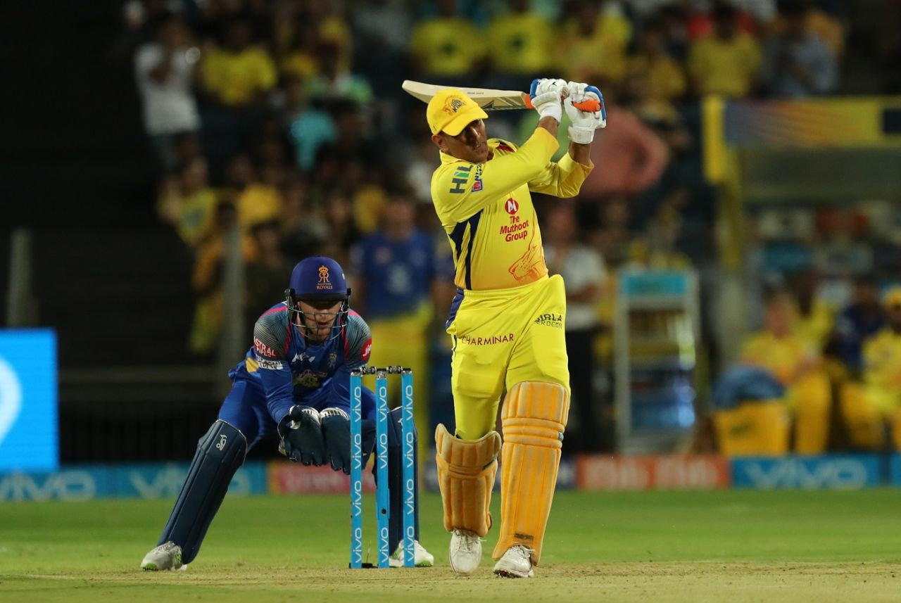 MS Dhoni dragged a catch to long-on, Chennai Super Kings v Rajasthan Royals, IPL 2018, Pune, April 20, 2018