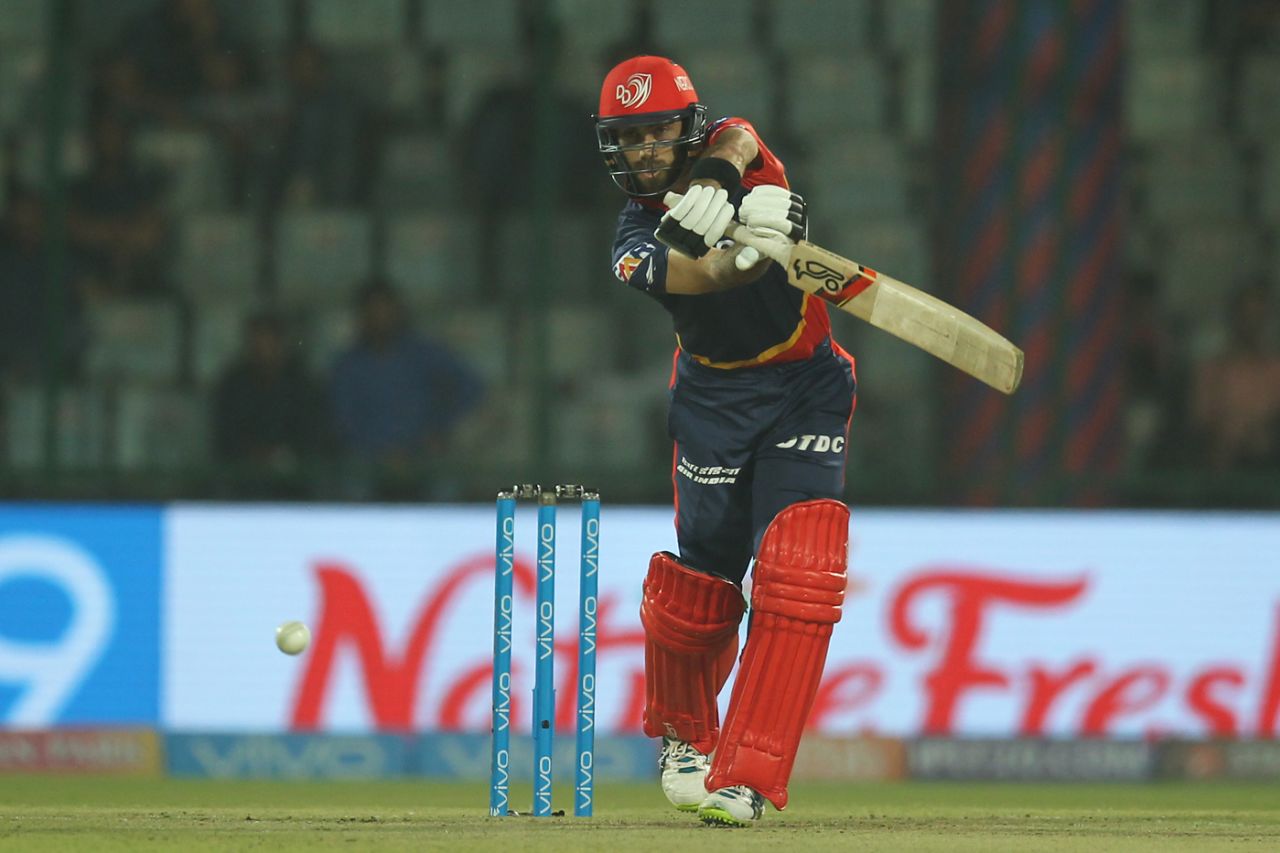 Glenn Maxwell's bat turns in his hand while playing a shot, Delhi Daredevils v Kings XI Punjab, IPL 2018, Delhi, April 23, 2018