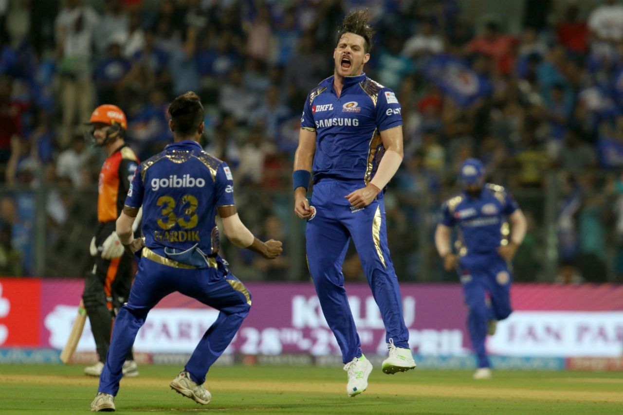 Mitchell McClenaghan struck twice in his first over, Mumbai Indians v Sunrisers Hyderabad, IPL, April 24, 2018
