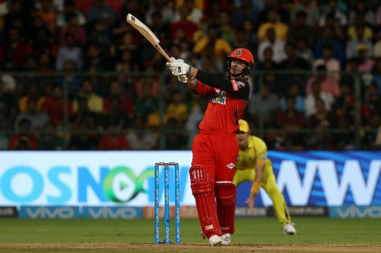 Quinton de Kock was quick to pounce on the pull, Royal Challengers Bangalore v Chennai Super Kings, IPL, April 25, 2018