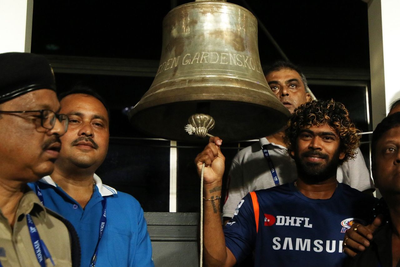 Lasith Malinga rings the opening bell at Eden Gardens, Kolkata Knight Riders v Mumbai Indians, IPL 2018, Kolkata, May 9, 2018