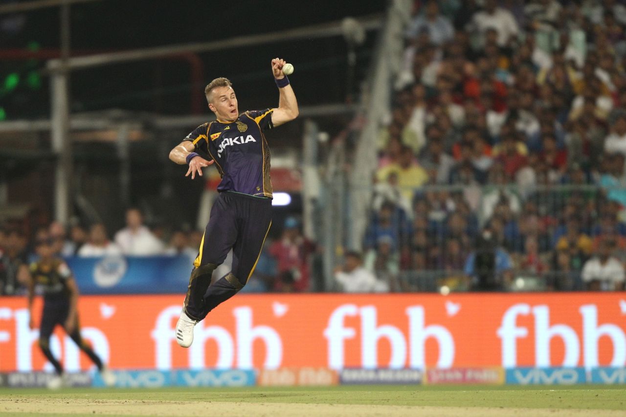 Tom Curran leaps to hold on to one, Kolkata Knight Riders v Mumbai Indians, IPL 2018, Kolkata, May 9, 2018